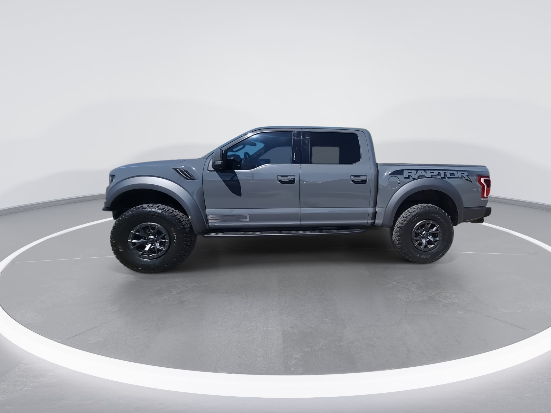 Used 2018 Ford F150 Raptor w/ Equipment Group 802A Luxury AWD/4WD image 5