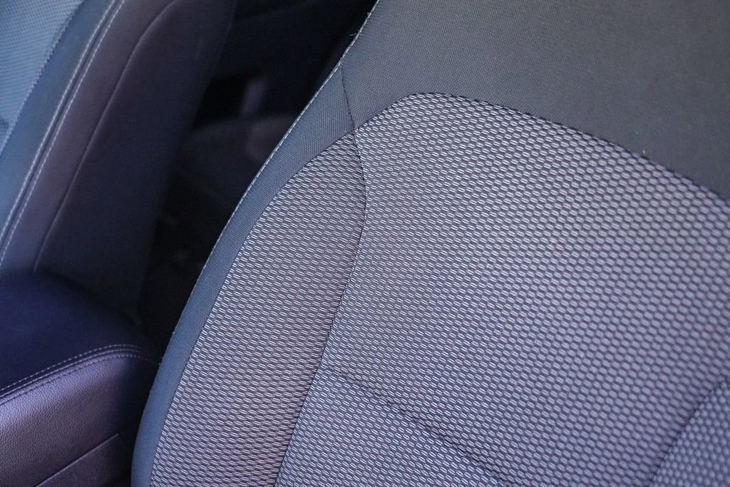 Used 2019 Ford Explorer XLT AWD/4WD image 25