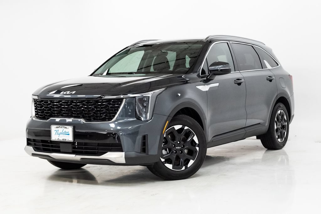 Used 2024 Kia Sorento S w/ Panoramic Sunroof Package