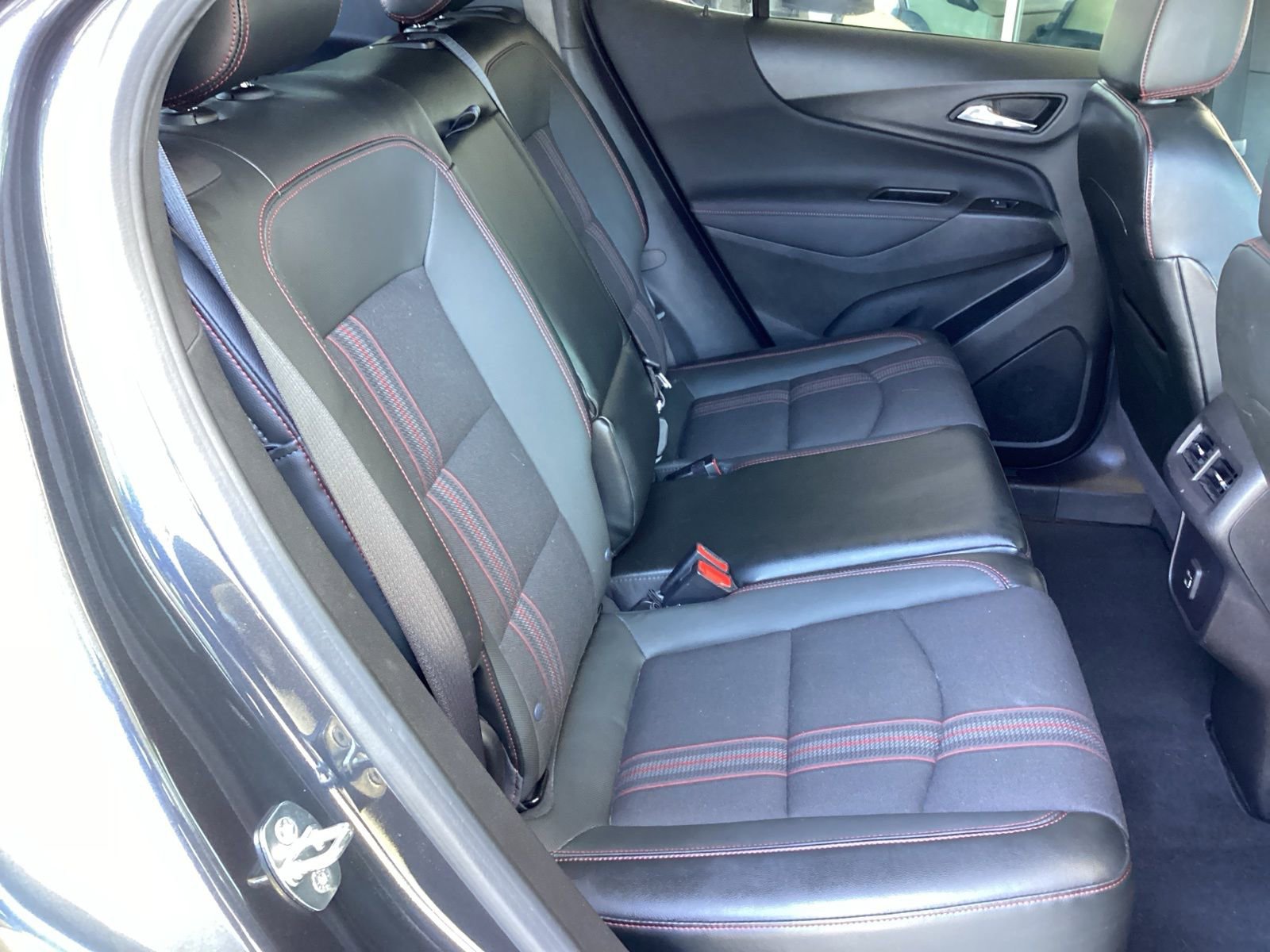 Used 2022 Chevrolet Equinox RS image 19