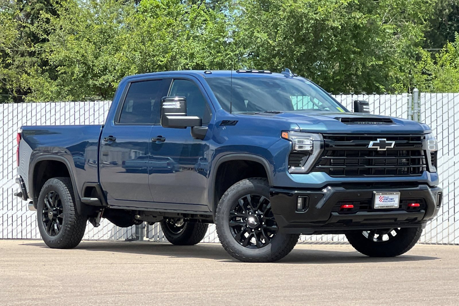 New 2026 Chevrolet Silverado 2500 LTZ w/ Trail Boss Package AWD/4WD image 2