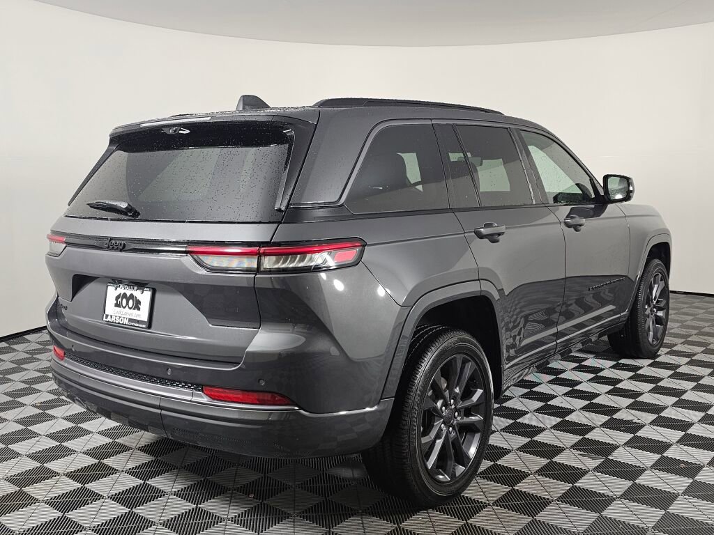 New 2026 Jeep Grand Cherokee Limited AWD/4WD image 4