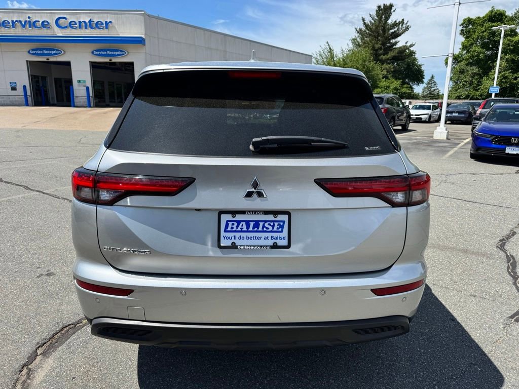 Used 2022 Mitsubishi Outlander ES AWD/4WD image 7