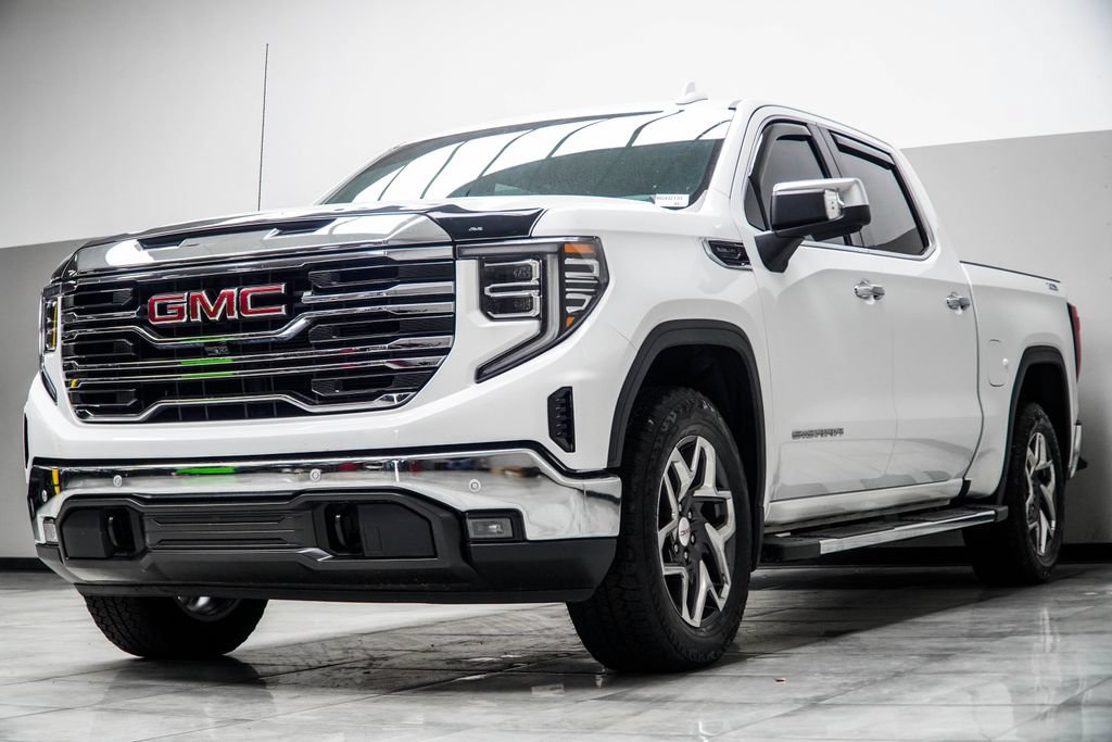 Used 2024 GMC Sierra 1500 SLT w/ SLT Premium Plus Package AWD/4WD image 8