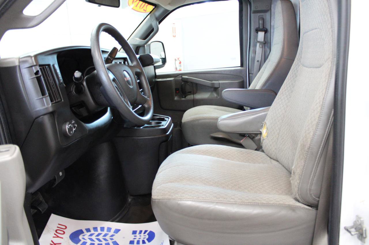 Used 2019 GMC Savana 3500 w/ Driver Convenience Package RWD image 10