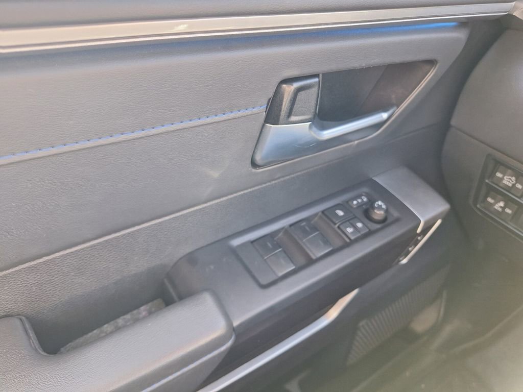 Used 2023 Toyota Tundra Platinum image 19
