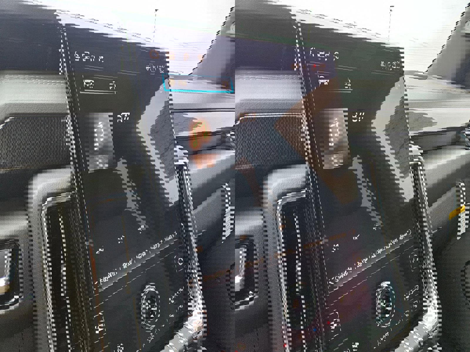 New 2026 GMC Yukon XL Elevation image 18