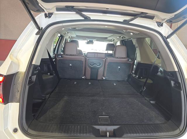 Used 2025 Honda Pilot Elite image 8