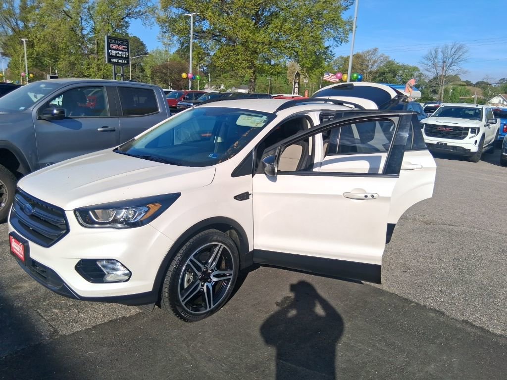 Used 2019 Ford Escape SEL AWD/4WD image 26