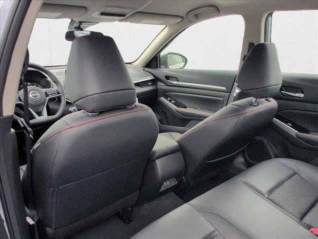 New 2025 Nissan Altima 2.5 SR image 17