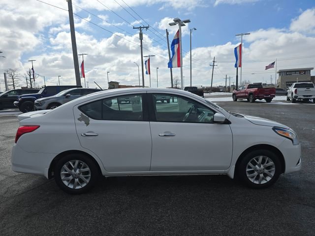 Used 2017 Nissan Versa SV w/ SV Special Edition Package image 4