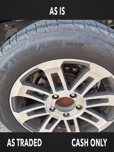 Used 2013 Toyota Tundra 4x4 CrewMax w/ SR5 Pkg image 20