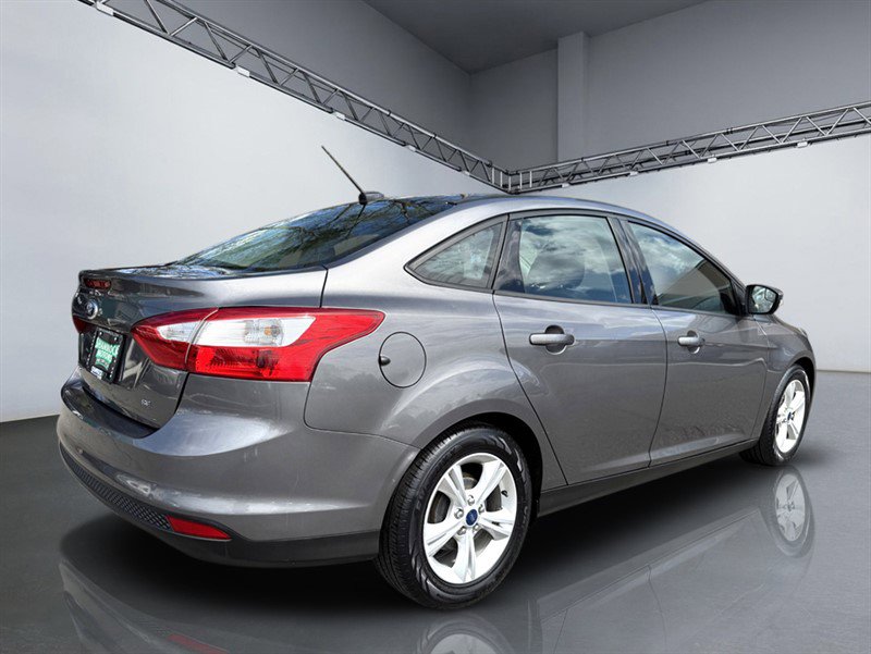 Used 2014 Ford Focus SE FWD image 7