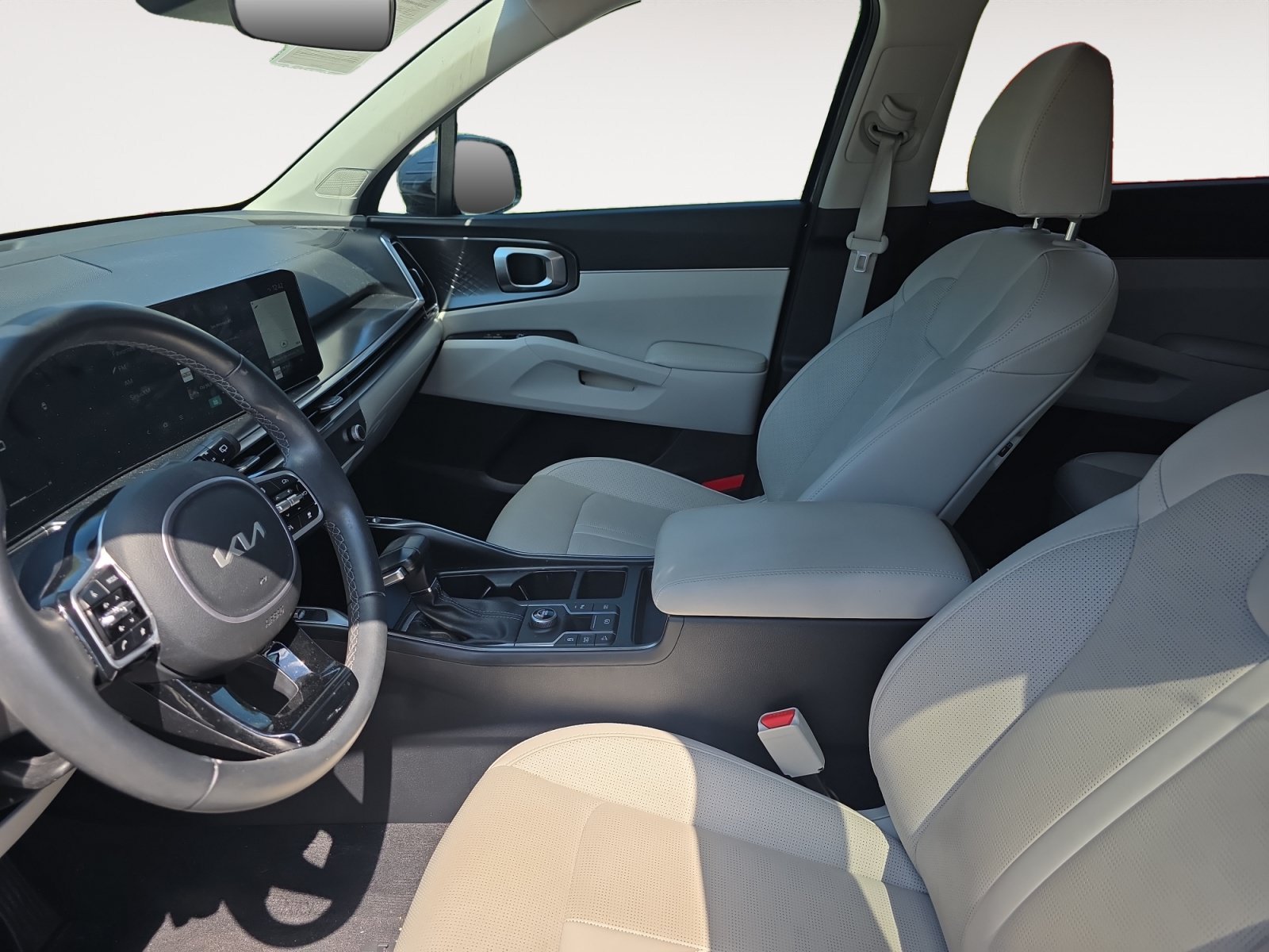 Certified 2024 Kia Sorento S FWD image 21