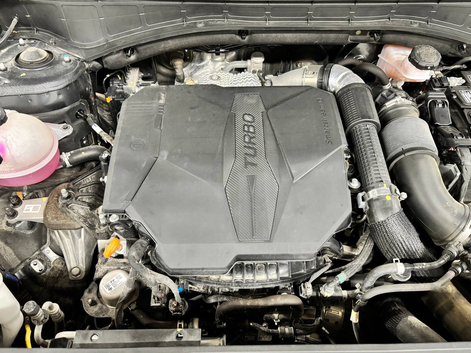 Used 2025 Hyundai Santa Fe Limited FWD image 25