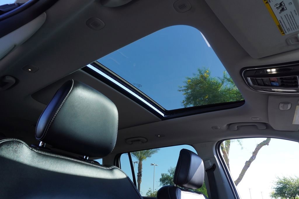 Used 2022 Jeep Grand Cherokee L Limited image 14