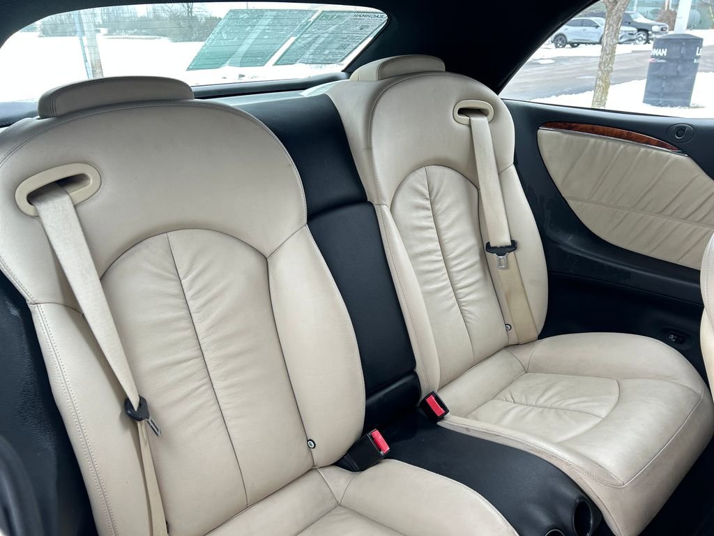Used 2008 Mercedes-Benz CLK 350 Cabriolet image 28