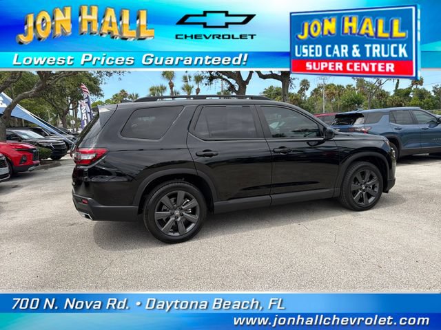 Used 2025 Honda Pilot Sport image 13