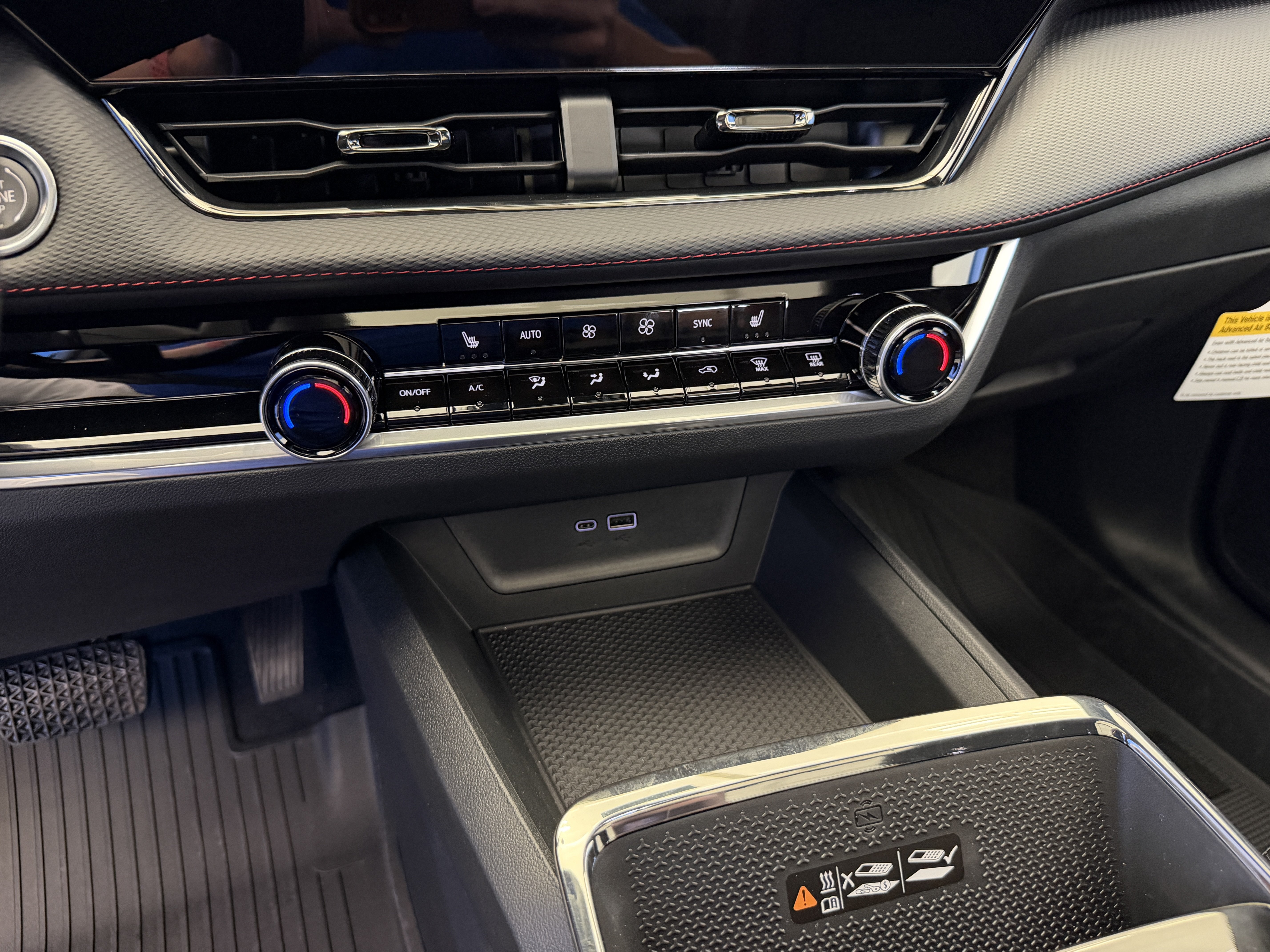 New 2027 Chevrolet Equinox RS w/ Safety and Technology Package FWD image 22