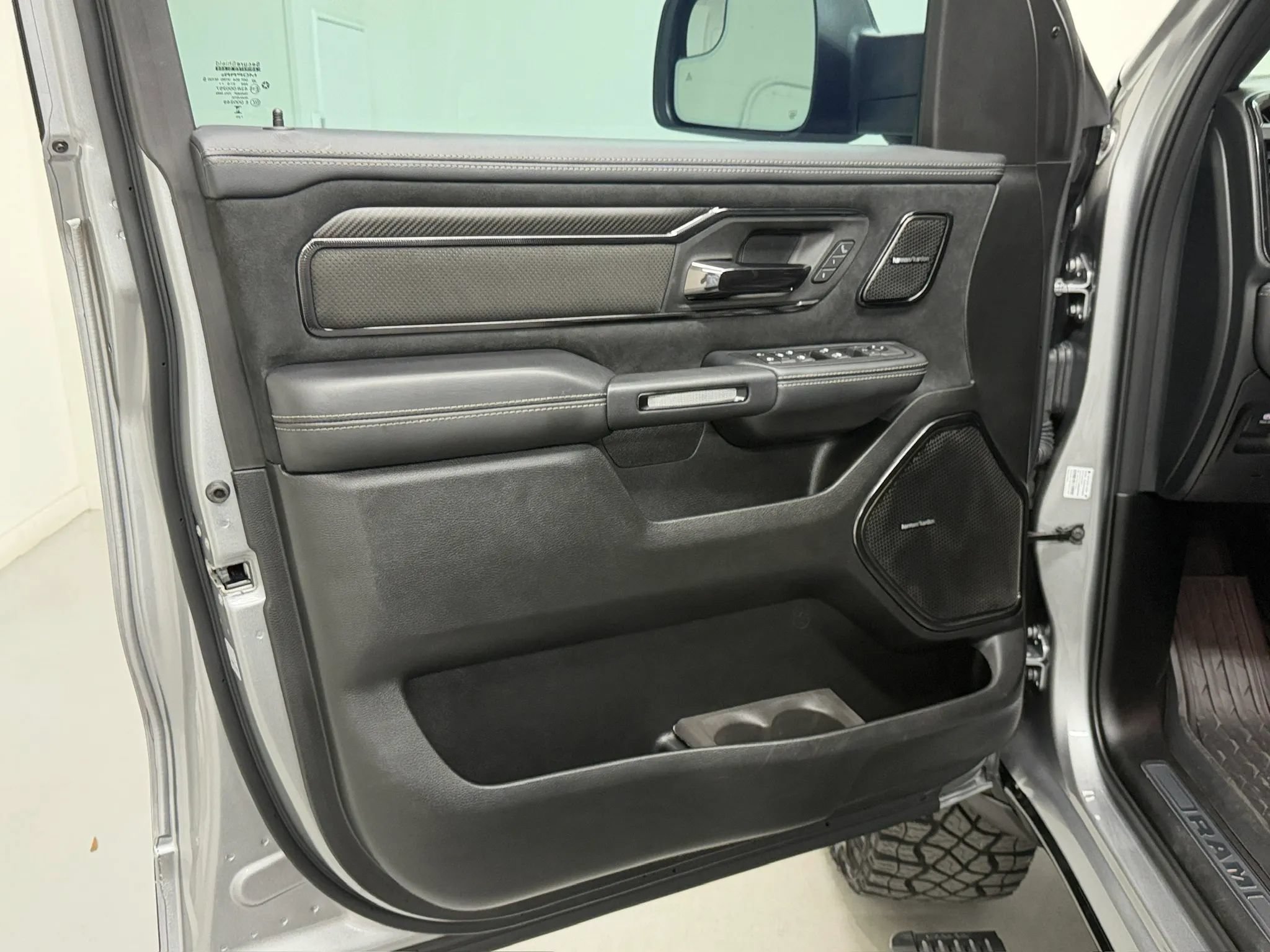 Used 2026 RAM 1500 RHO w/ RHO Level 1 Equipment Group AWD/4WD image 17