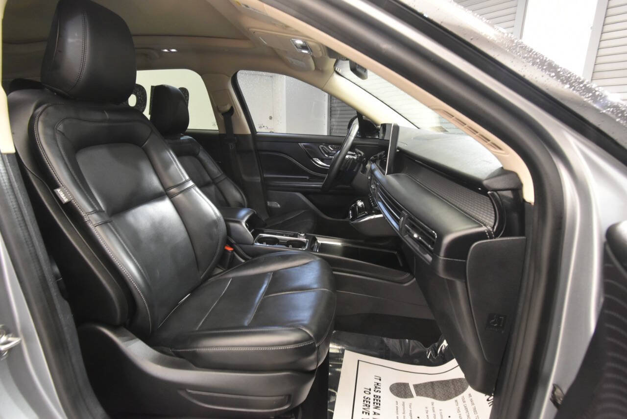 Used 2023 Lincoln Corsair AWD w/ Equipment Group 101A image 18