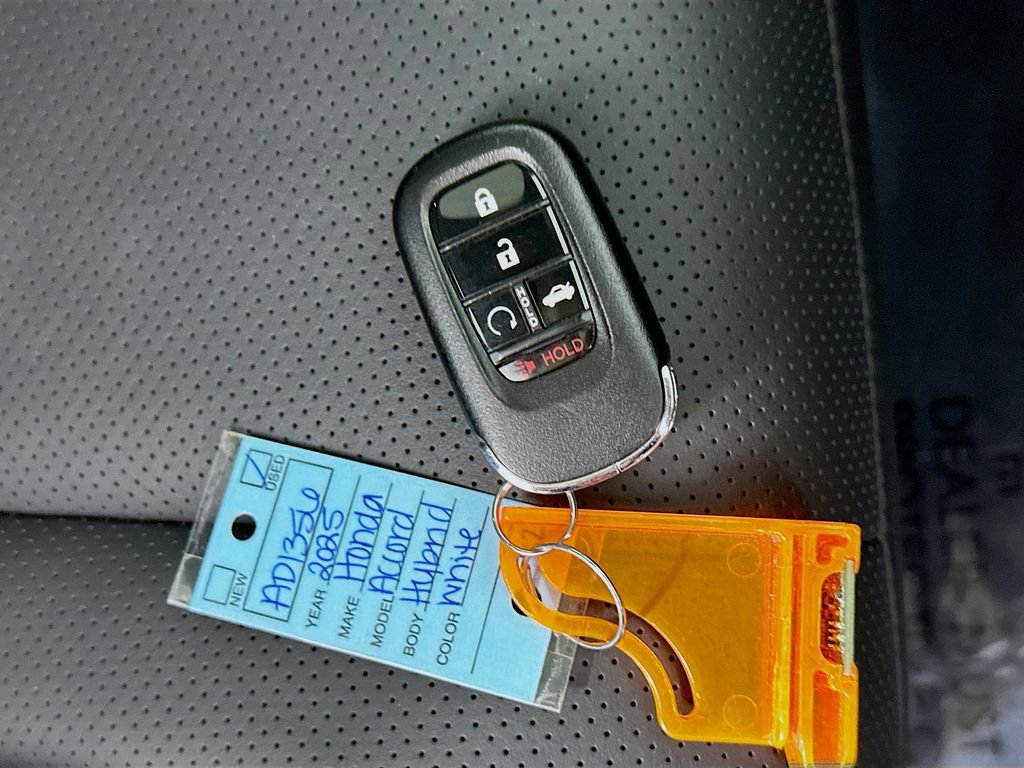 Used 2025 Honda Accord Sport image 35