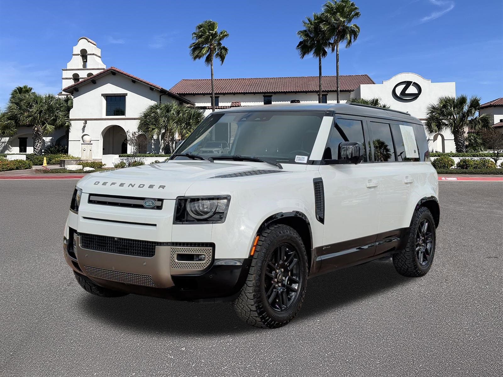 Used 2021 Land Rover Defender 110 X-Dynamic HSE image 5