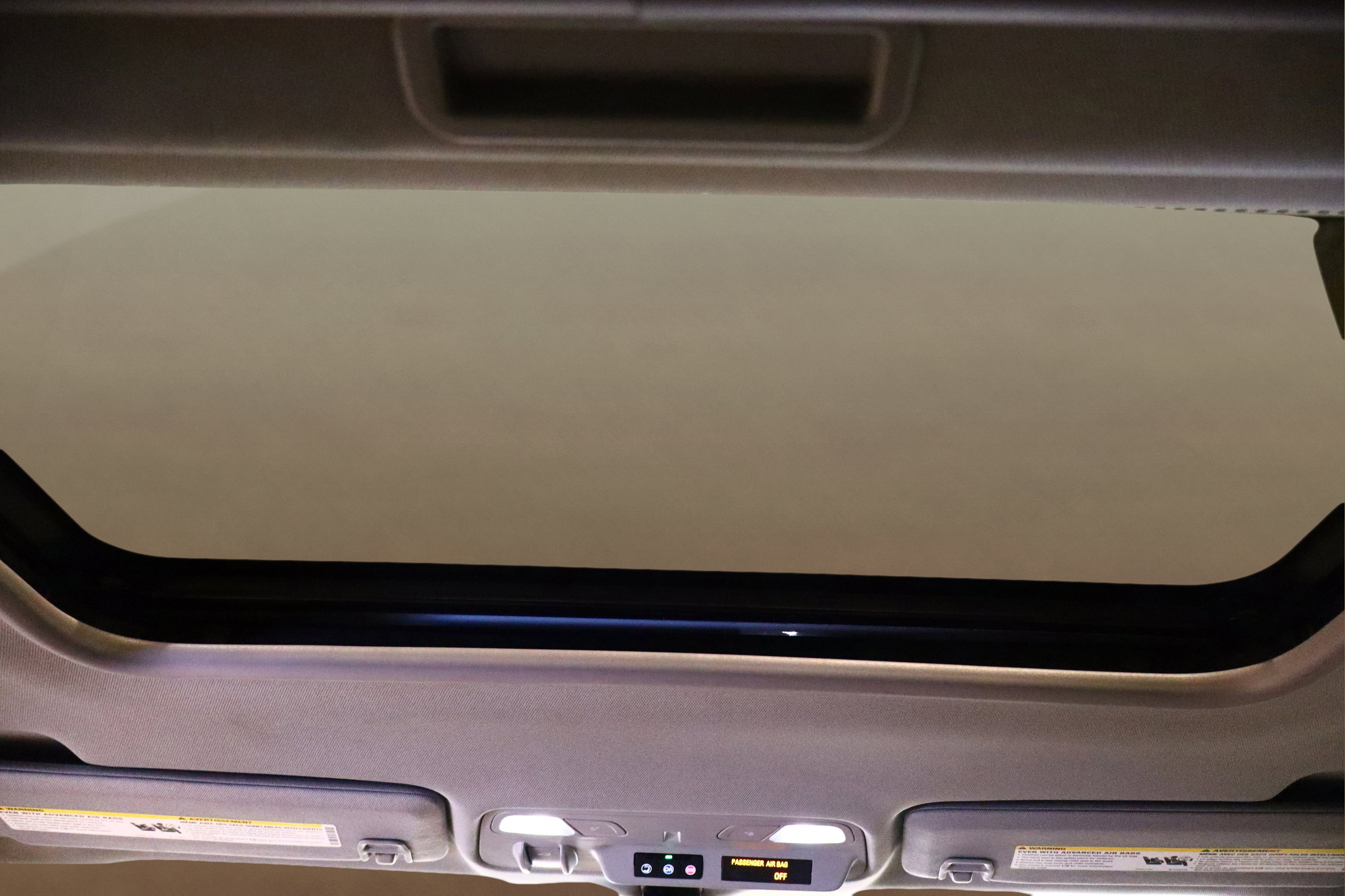 Used 2020 Chevrolet Camaro LT image 31