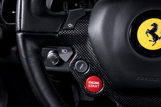 Certified 2012 Ferrari 458 Italia Coupe RWD image 34