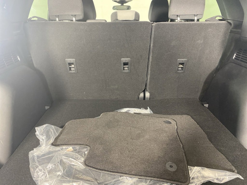 Used 2025 Ford Escape Active image 11