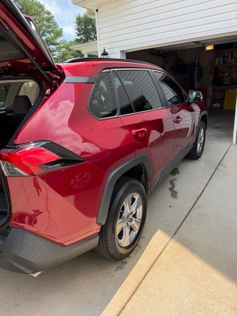 Used 2022 Toyota RAV4 XLE FWD image 5