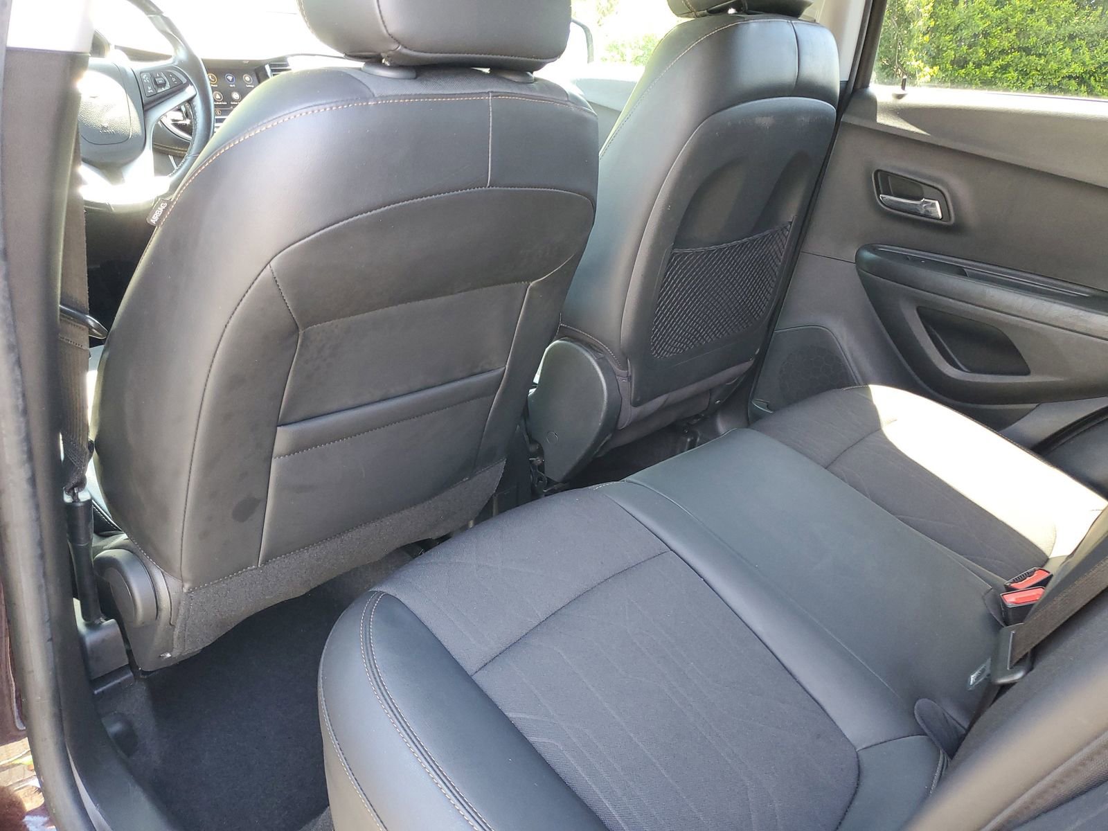 Used 2022 Chevrolet Trax LT w/ Driver Confidence Package AWD/4WD image 22