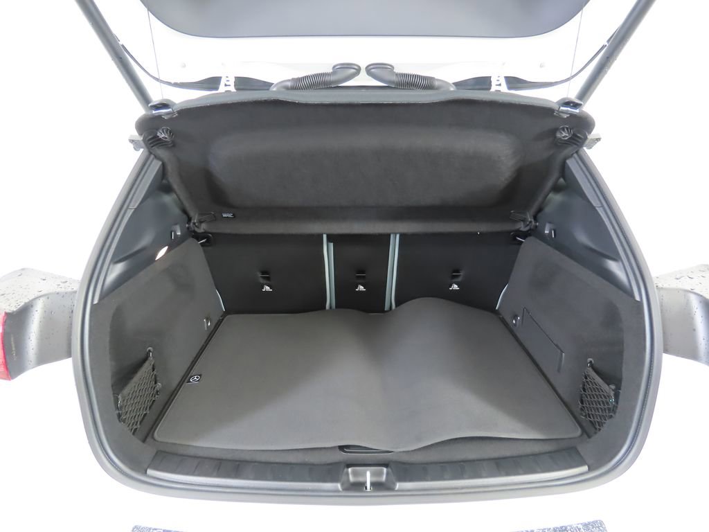 Certified 2026 Mercedes-Benz GLA 250 image 28
