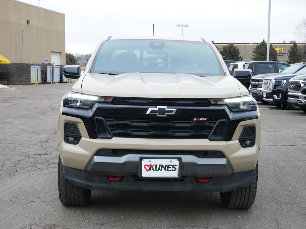 Used 2023 Chevrolet Colorado Z71 w/ Z71 Convenience Package 2 AWD/4WD image 2