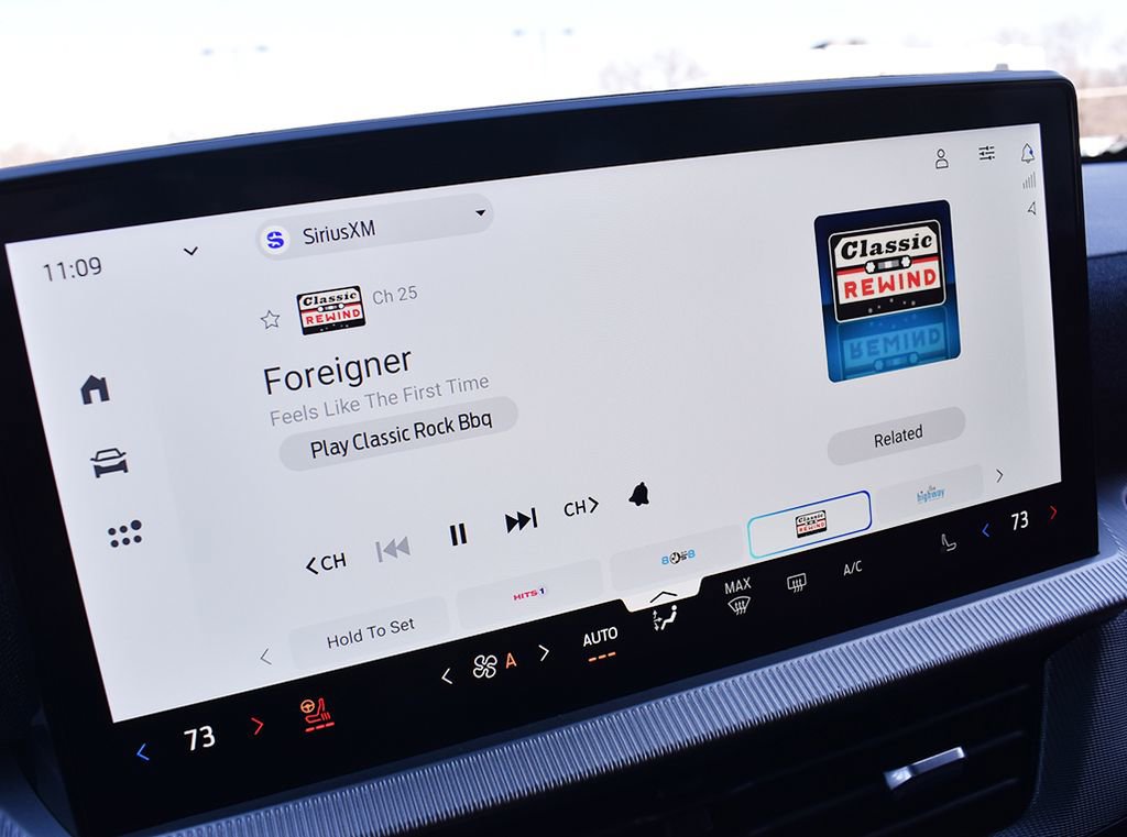 Used 2025 Ford Explorer ST-Line AWD/4WD image 22