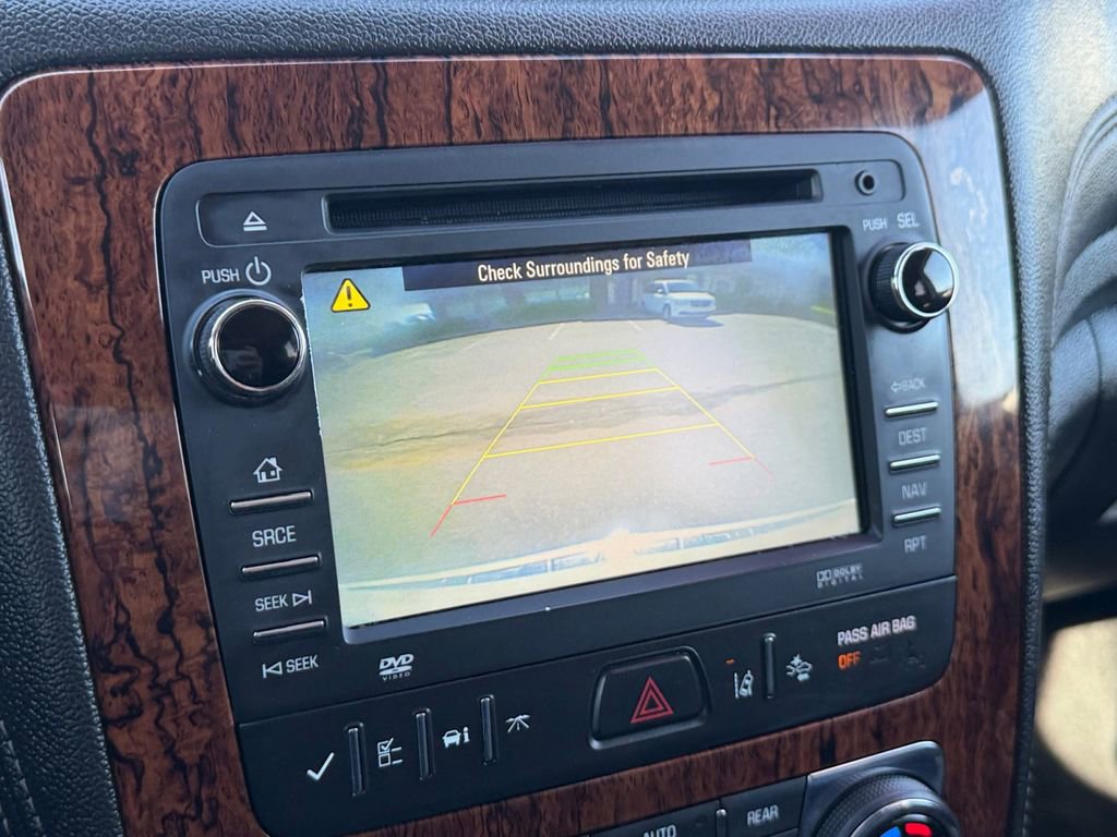 Used 2014 Chevrolet Traverse LTZ image 24