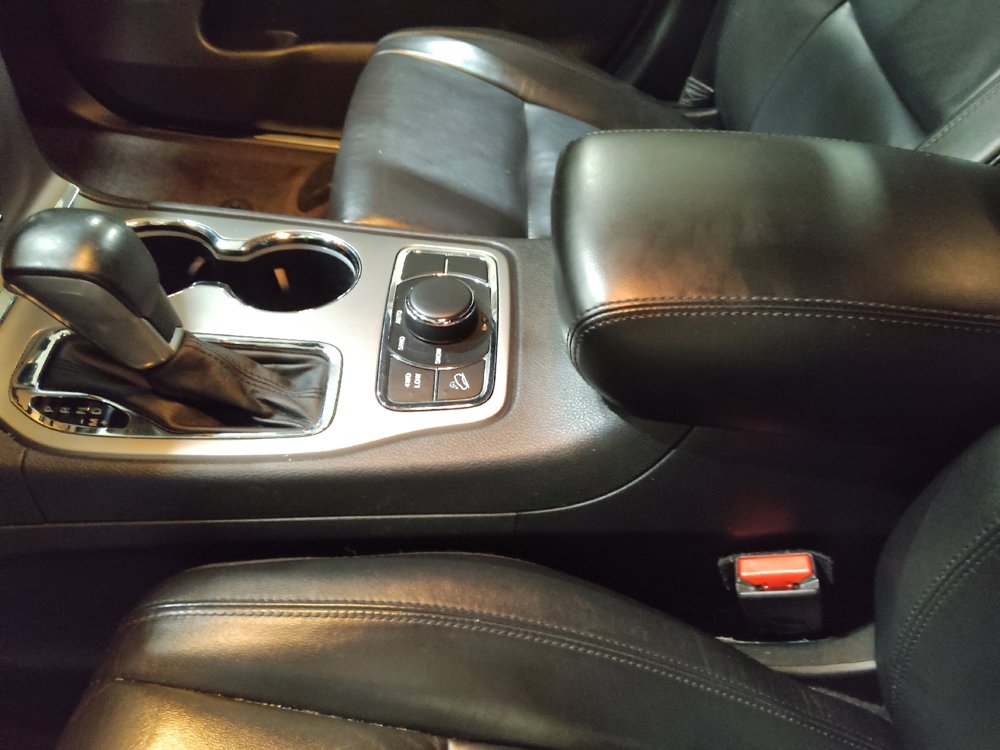 Used 2018 Jeep Grand Cherokee Limited image 26