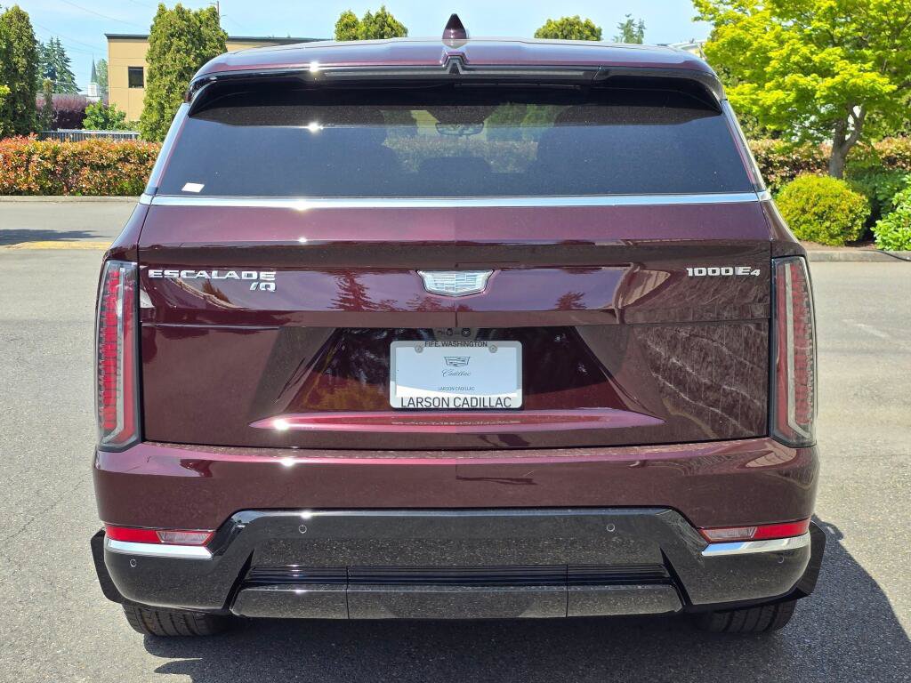 New 2025 Cadillac Escalade IQ Luxury 2 AWD/4WD image 6