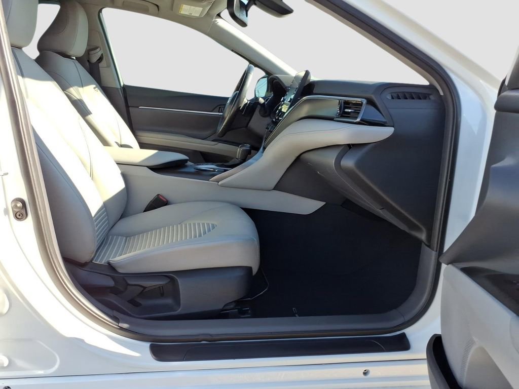 Used 2023 Toyota Camry SE w/ Audio Upgrade Package image 11