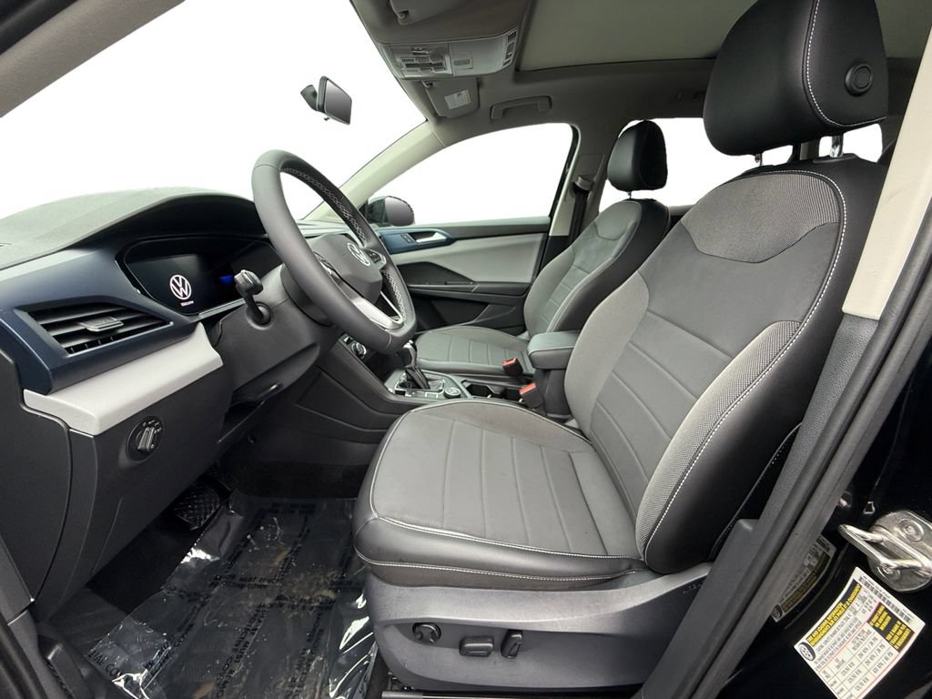 Used 2022 Volkswagen Taos SE AWD/4WD image 9