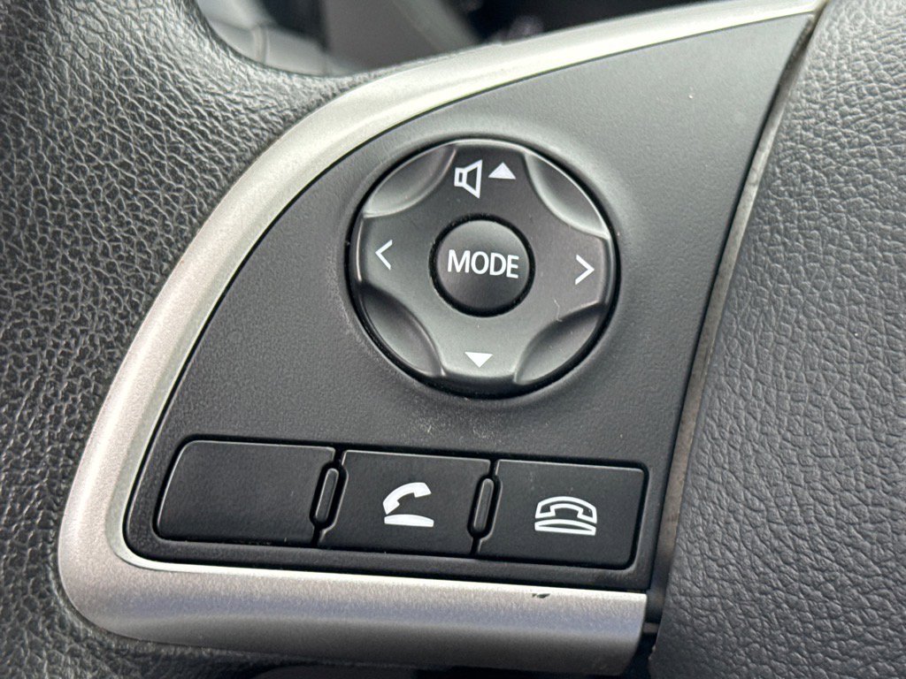 Used 2020 Mitsubishi Outlander ES image 15