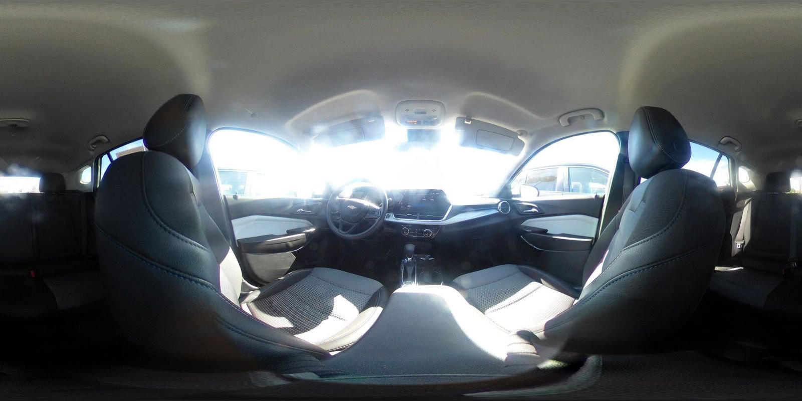 Used 2025 Chevrolet Trax LT image 41