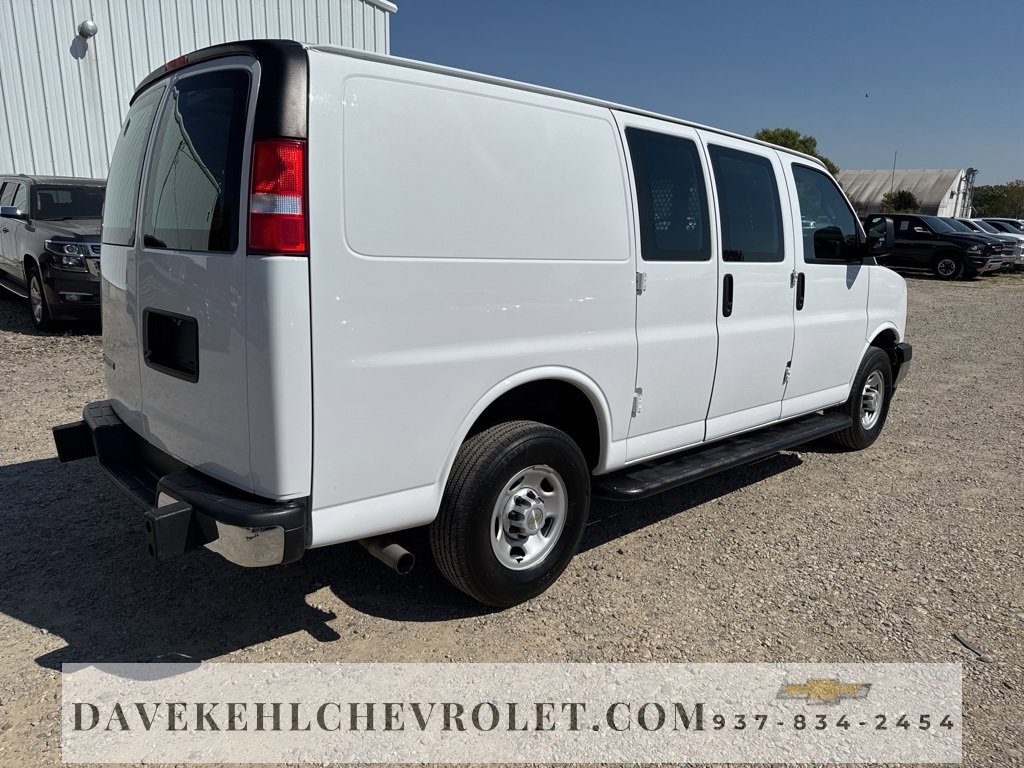 Used 2023 Chevrolet Express 2500 w/ Driver Convenience Package image 5