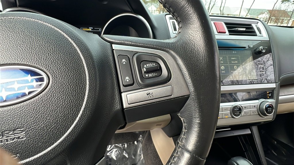 Used 2015 Subaru Outback 3.6R Limited image 29