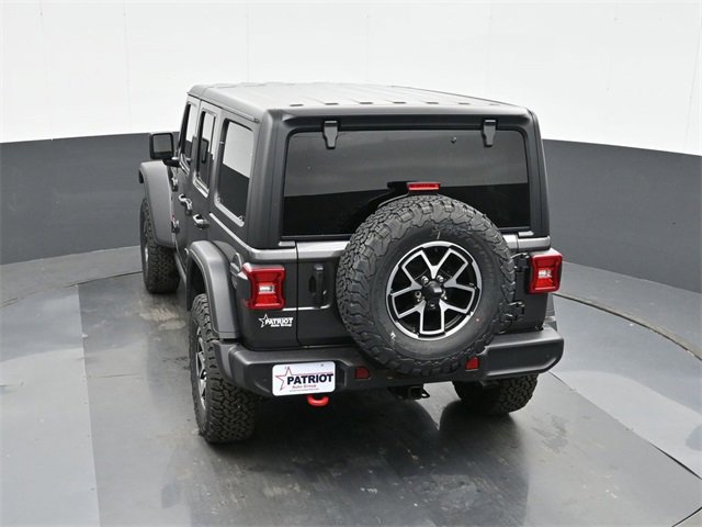 Used 2024 Jeep Wrangler Unlimited Rubicon w/ Technology Group image 27