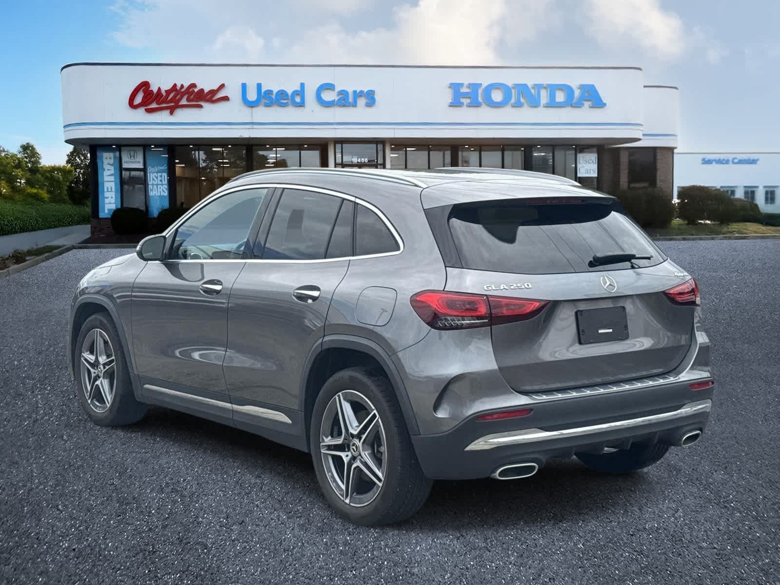 Used 2023 Mercedes-Benz GLA 250 4MATIC image 3