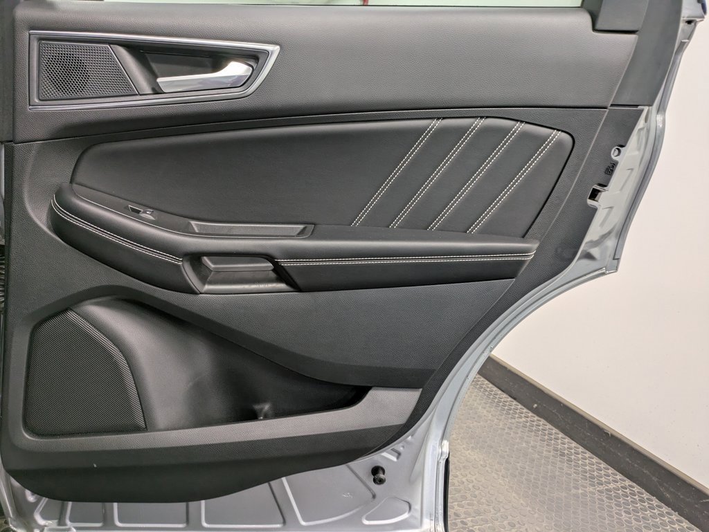 Used 2022 Ford Edge ST w/ Equipment Group 401A image 26