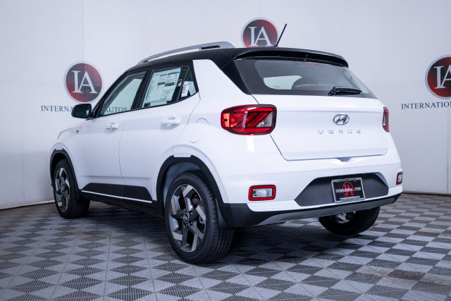New 2026 Hyundai Venue SEL FWD image 8