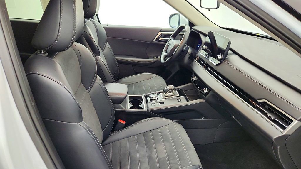 Used 2024 Mitsubishi Outlander Ralliart image 26
