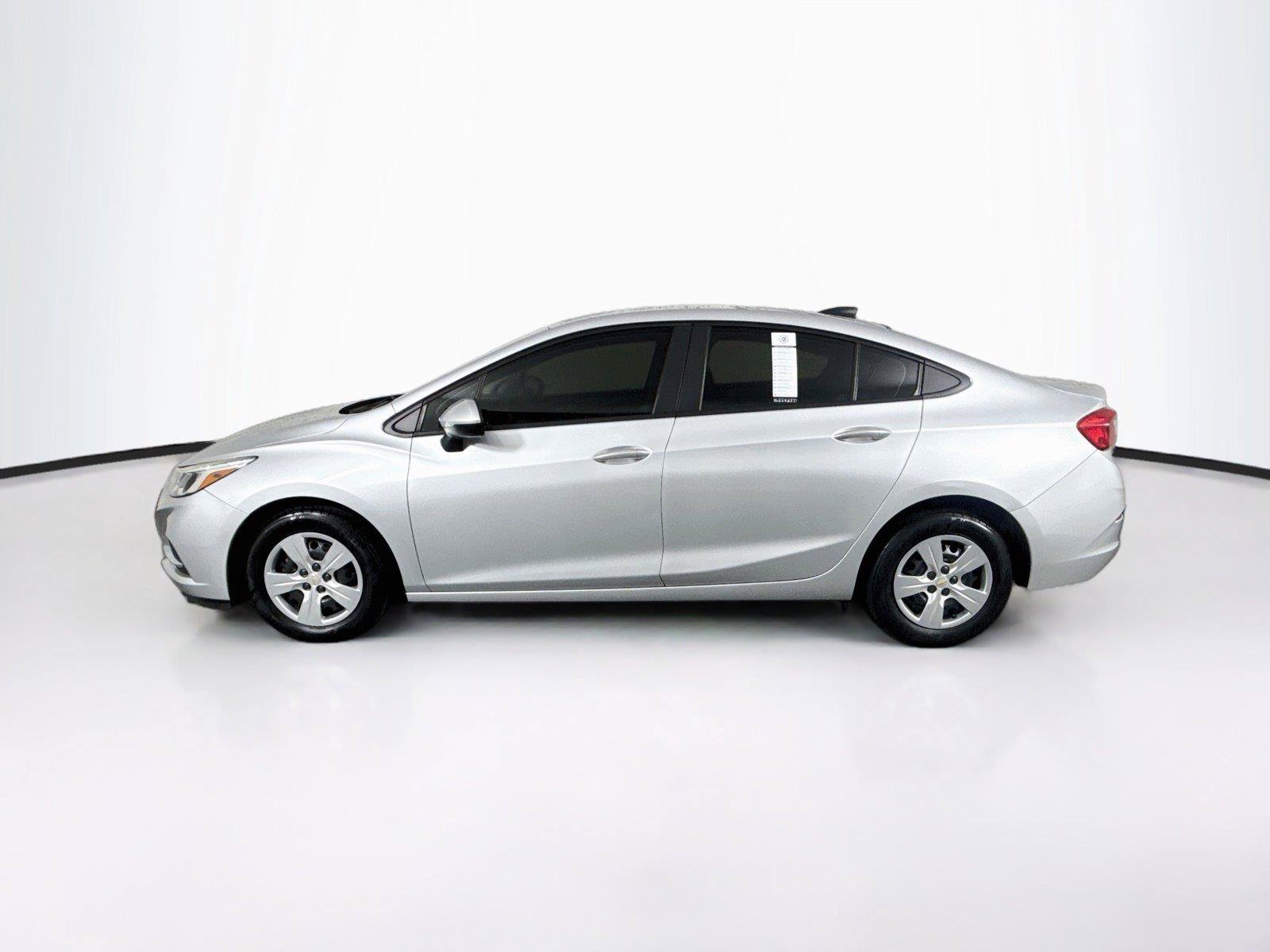 Used 2018 Chevrolet Cruze LS FWD image 12